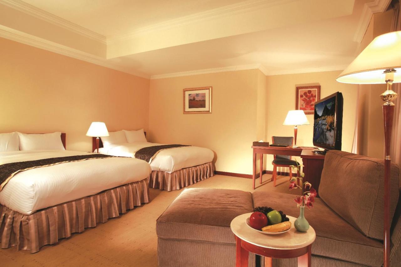 Grand Boss Hotel Yilan Exterior photo