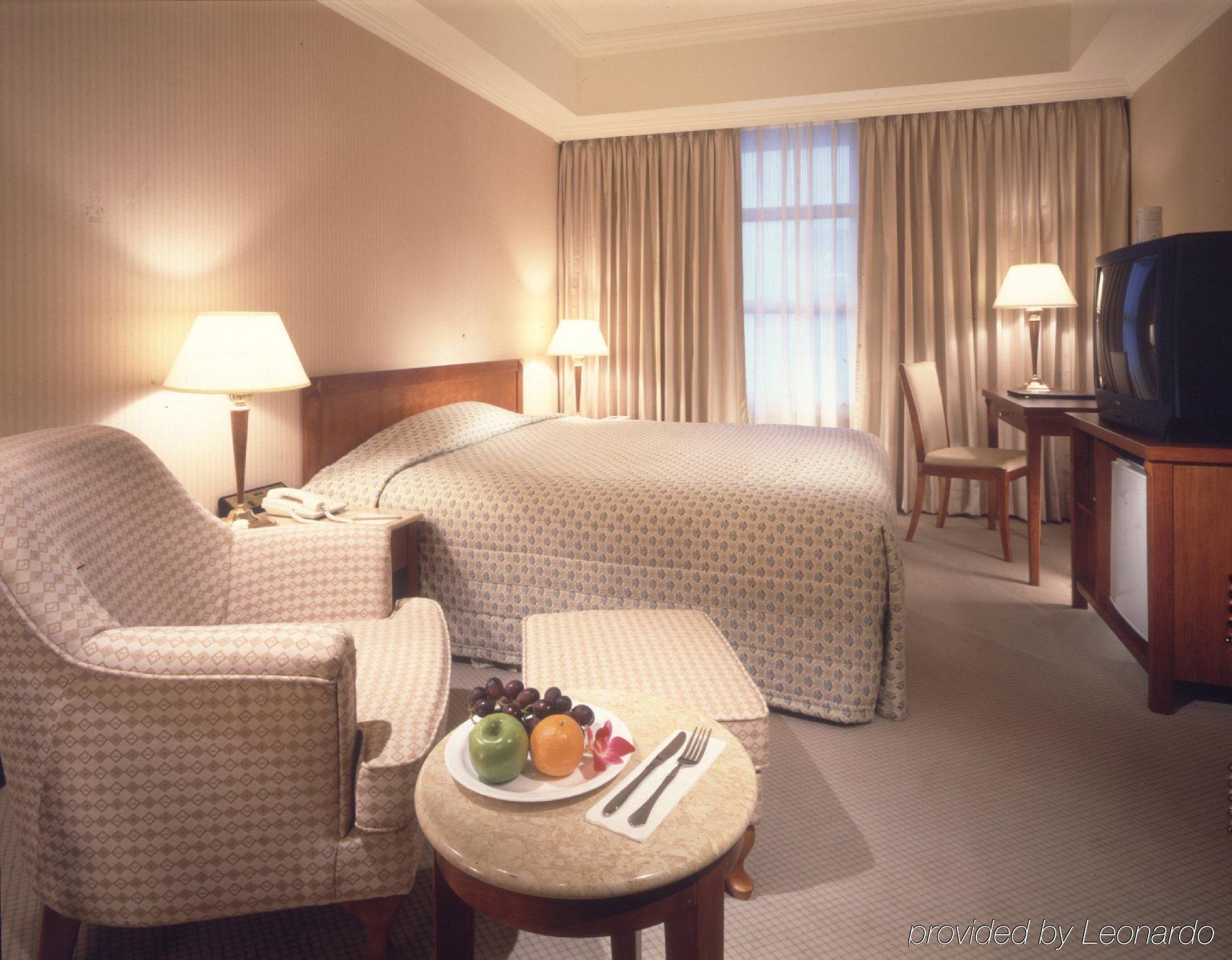 Grand Boss Hotel Yilan Exterior photo